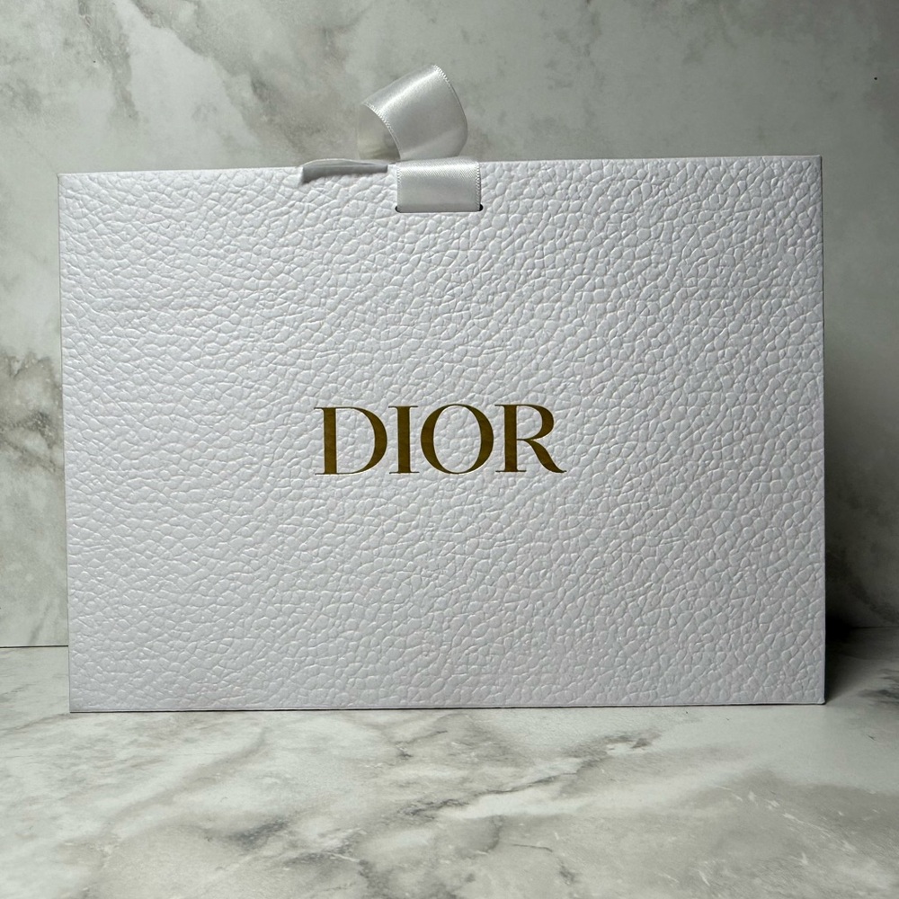 Dior | Gift Bag & Envelope Set | White/Gold - Picture 2 of 10